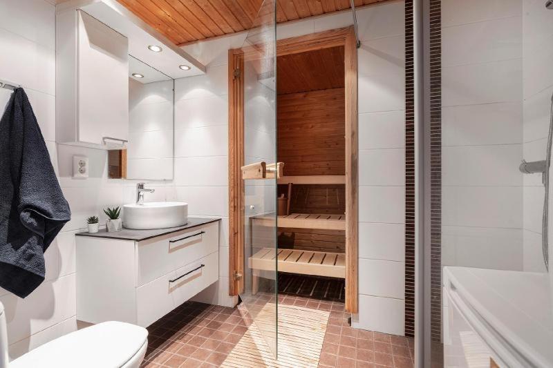 Flat With A Sauna & Balcony Lejlighed *